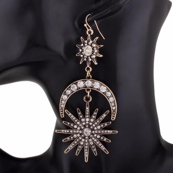 SUN, STAR & MOON EARRINGS - Picture 6 of 7